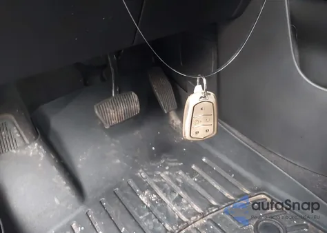 2023 Cadillac Xt4 Luxury z USA, uszkodzony, nr VIN 1GYAZAR40PF105984